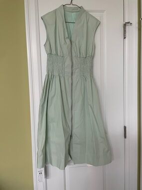 Sleeveless Mint Green Zip-Front Midi Dress with Shirred Waist